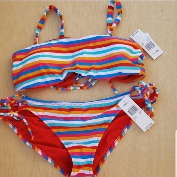 𝅺raisins Stripe Reversible Bandeau Swimsuit - Picture 8 of 8
